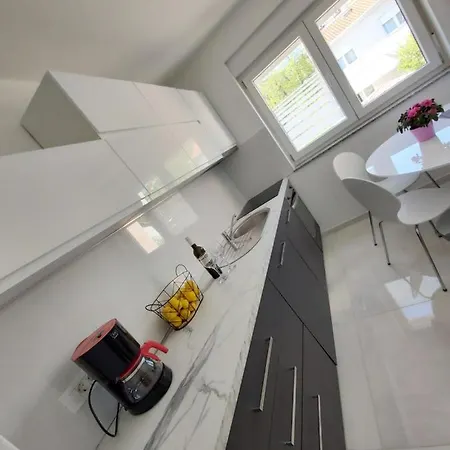Comfortable Apartment Near Opatija Matulji Exterior photo
