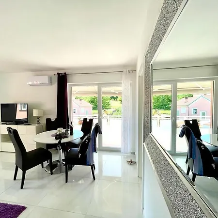 Comfortable Apartment Near Opatija Matulji Exterior photo